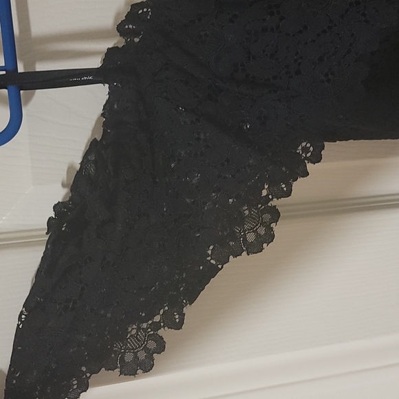 Lace texture off the shoulder dress - Picture 3 of 3